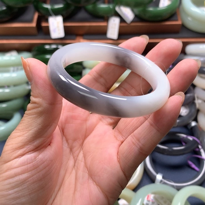 【闪购商品】未镶嵌手镯和田玉