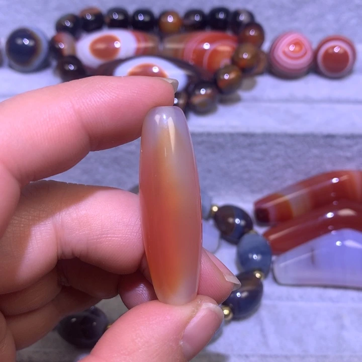 南红玛瑙合金颈饰