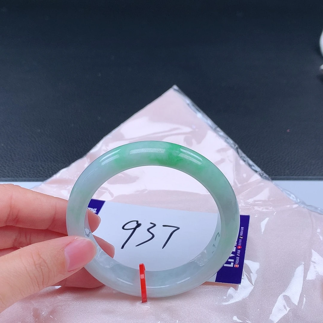 翡翠手镯未镶嵌手镯001214