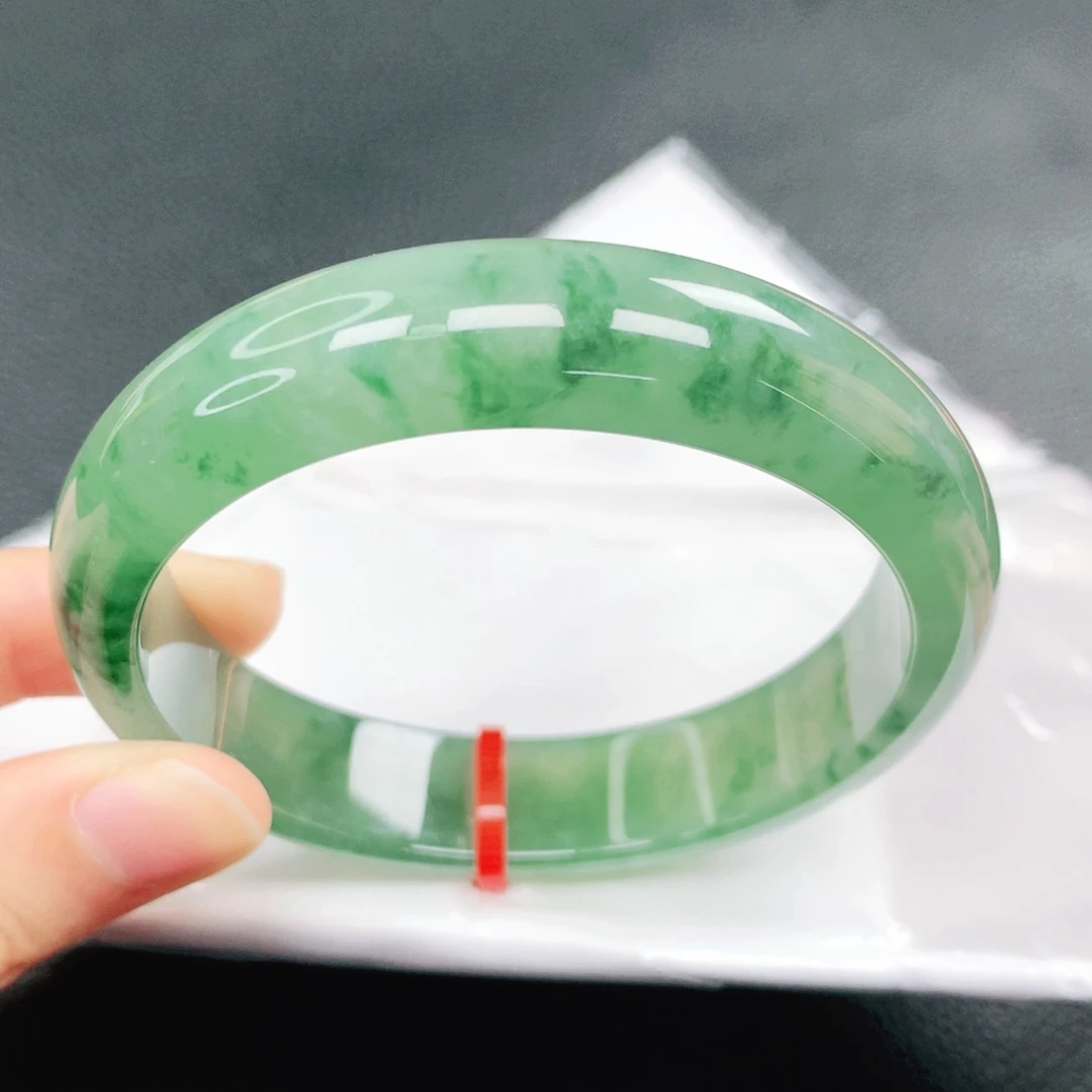 翡翠未镶嵌手镯58圈