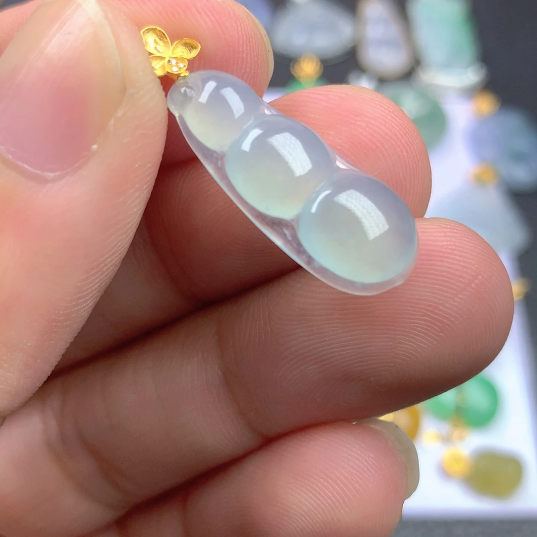 【闪购商品】颈饰18K金镶嵌翡翠翡翠