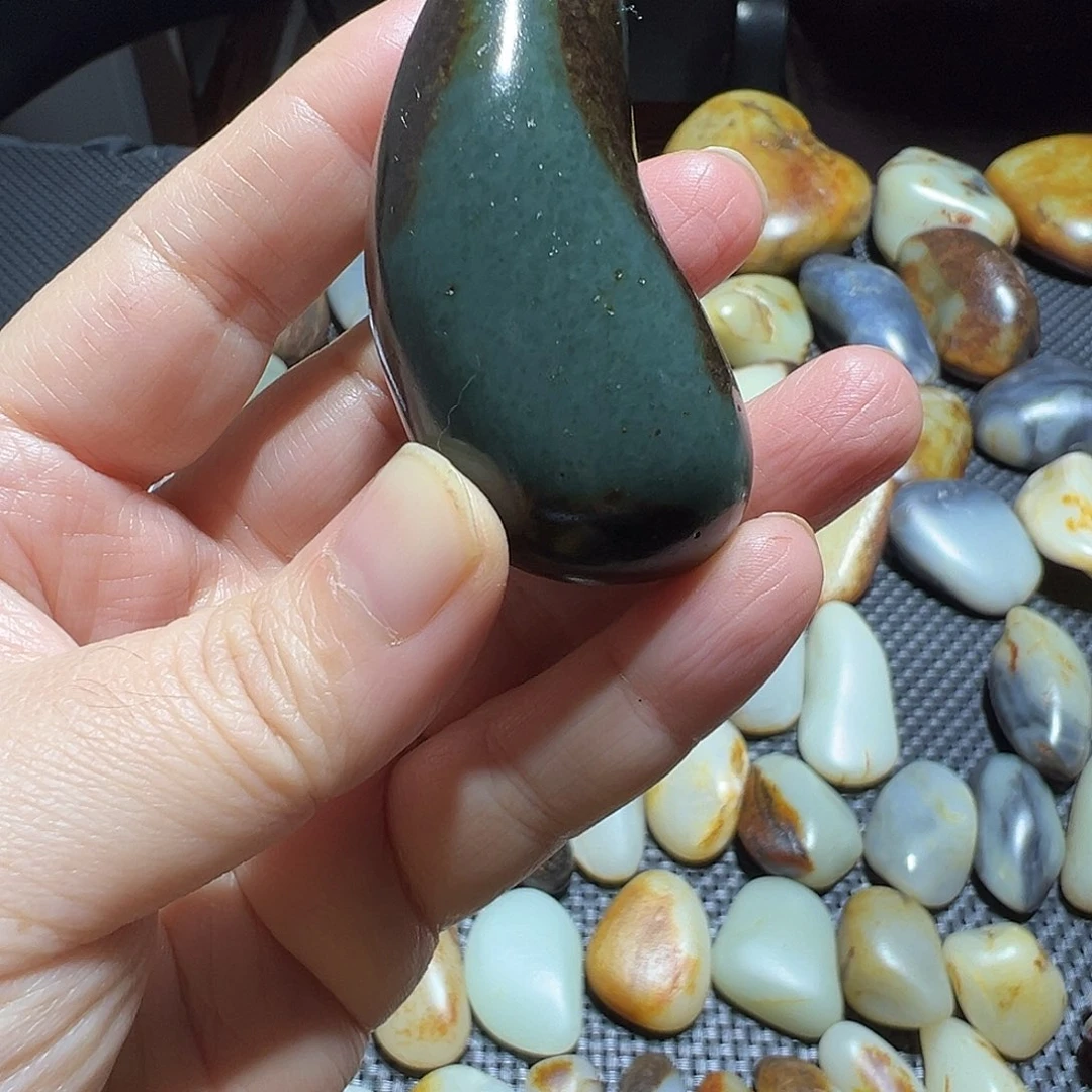 未镶嵌和田玉挂件一***候