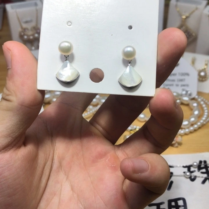 未镶嵌淡水珍珠耳饰