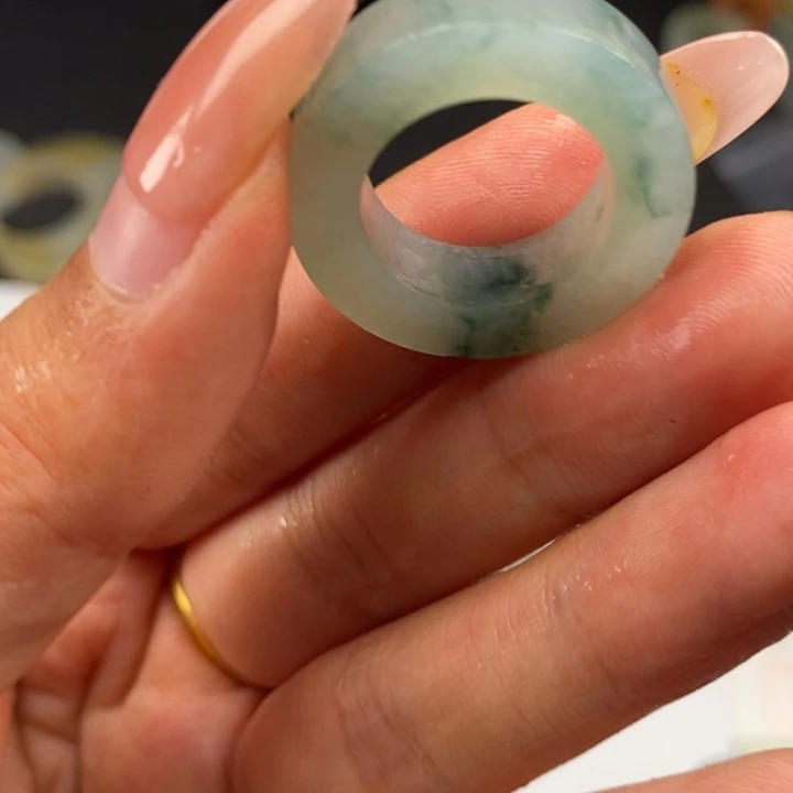 定制翡翠未镶嵌01