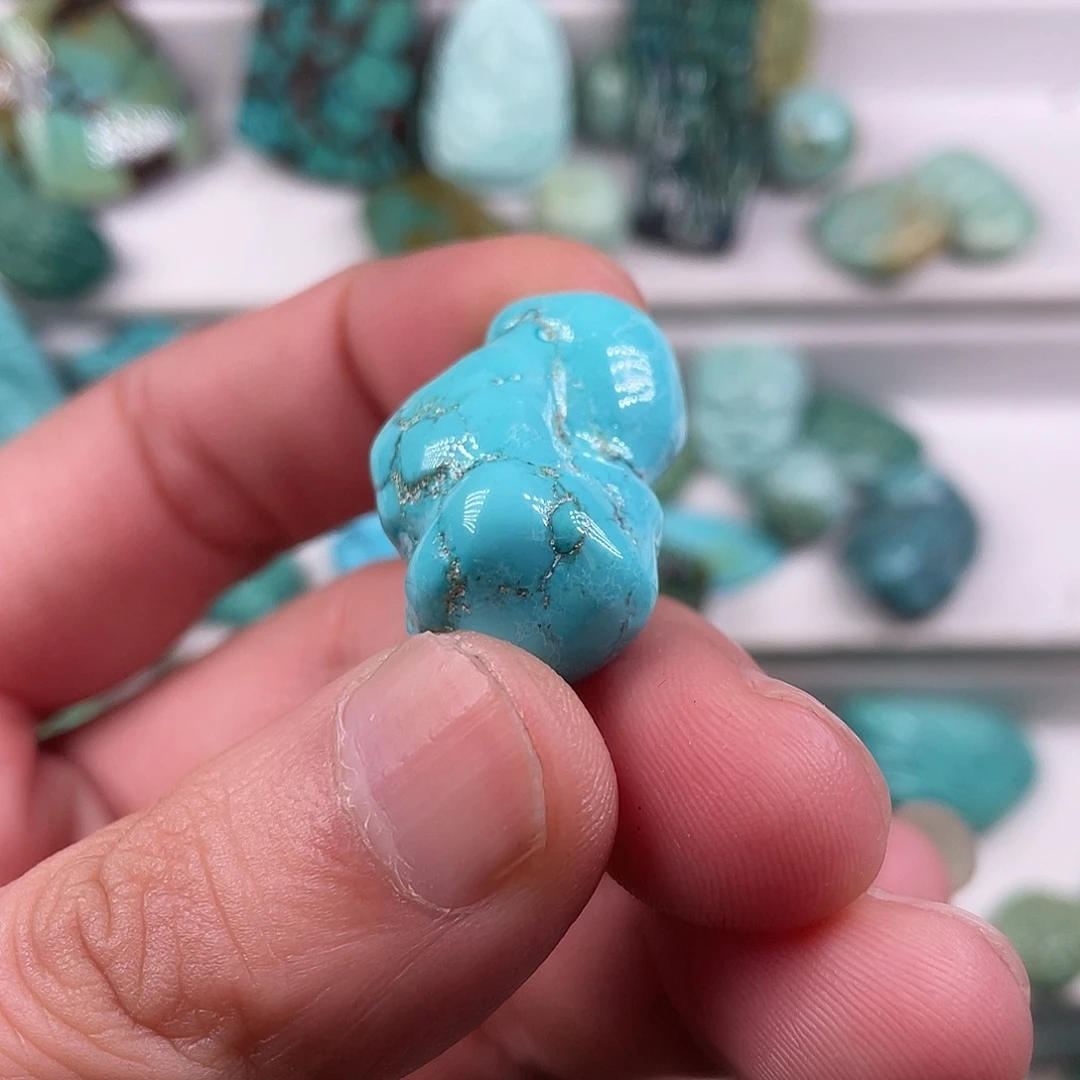 随***%绿松石未镶嵌颈饰