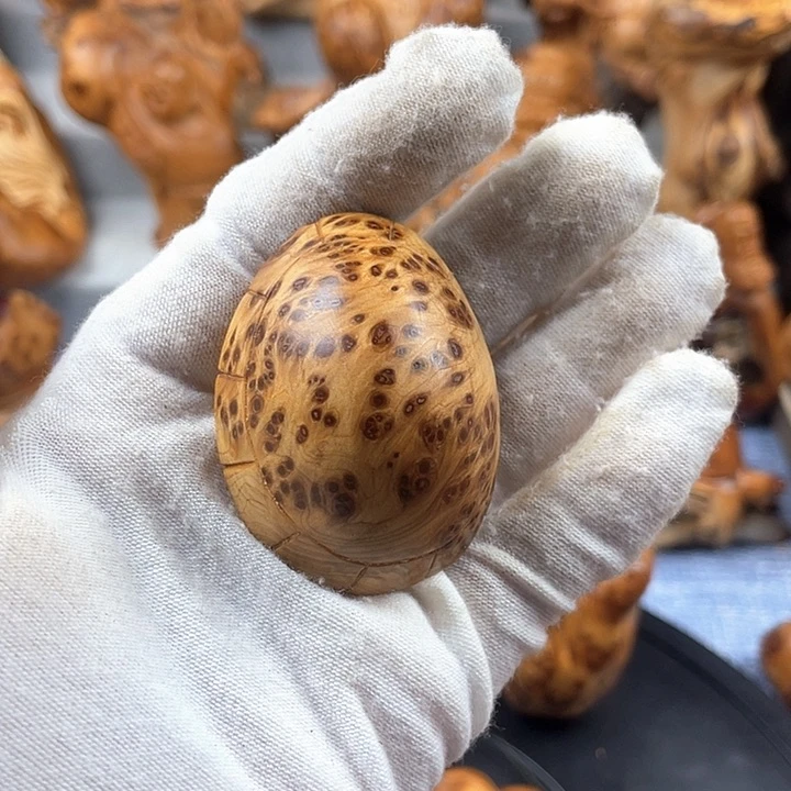 柏木（崖柏）富甲手把件