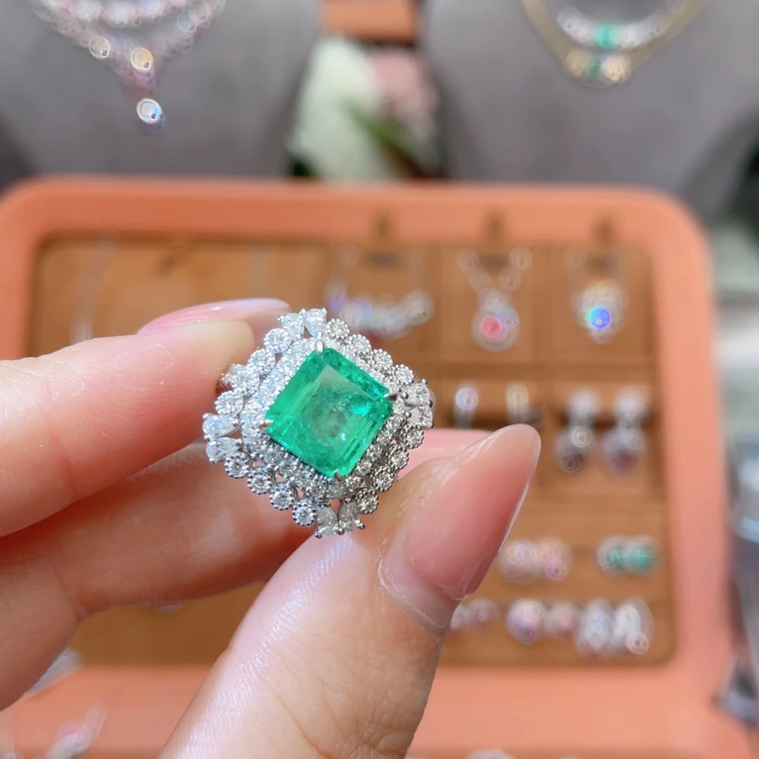 戒指祖母绿18K金镶嵌哥伦比亚3