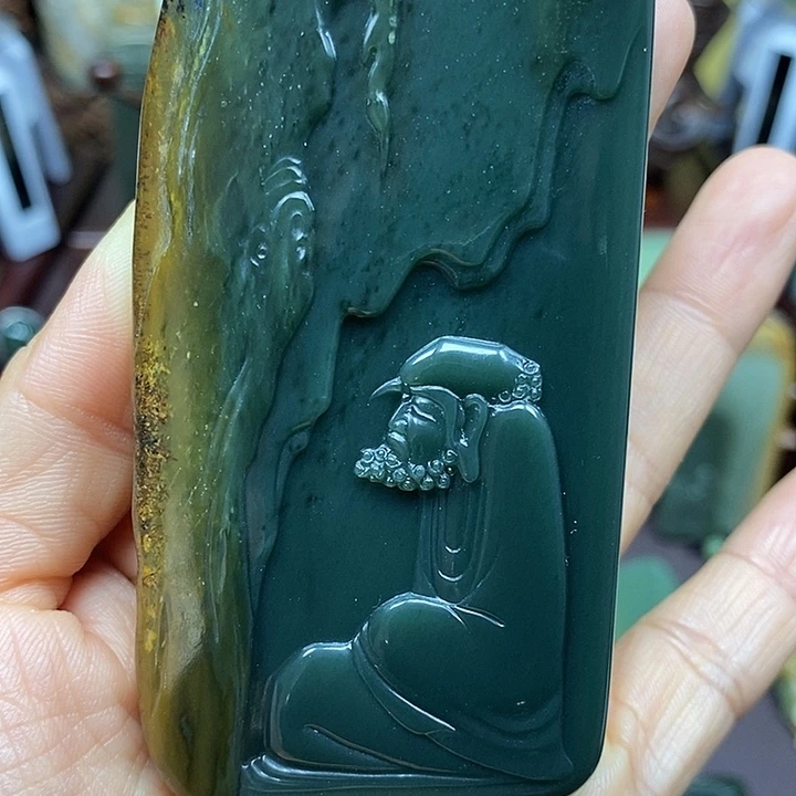 岫岩老玉（透闪石质玉）未镶嵌挂件风*云