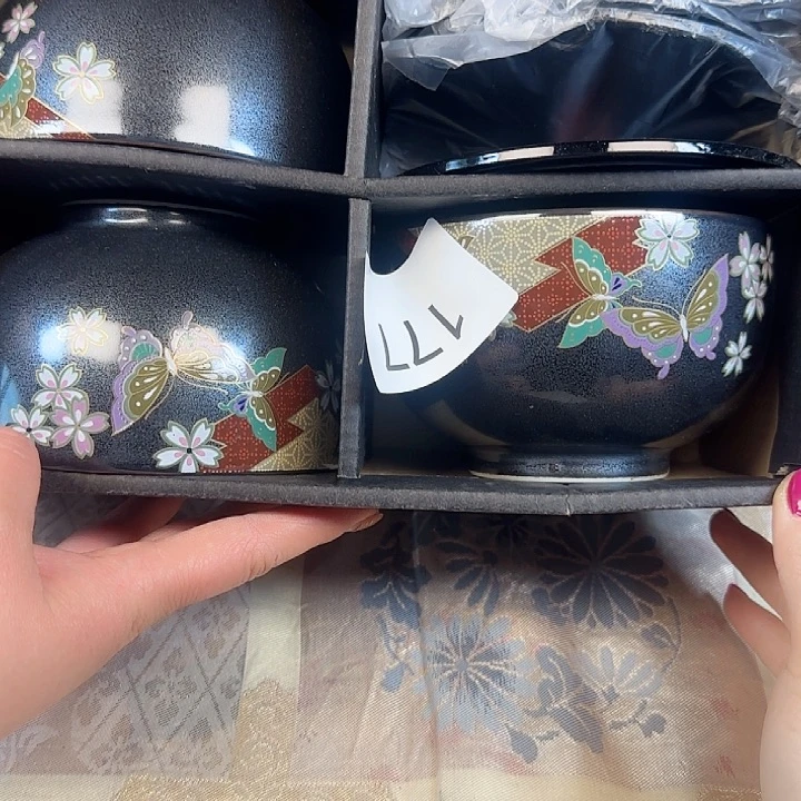 心**动倩倩海外陶瓷工艺品