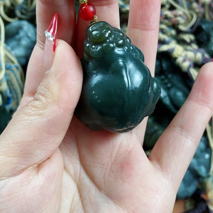 和田玉挂件未镶嵌