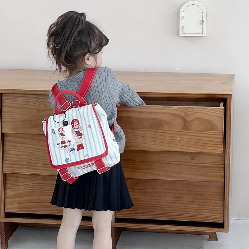 幼儿园儿童书包可爱卡通女童宝宝双肩包女孩外出时尚迷你轻便背包