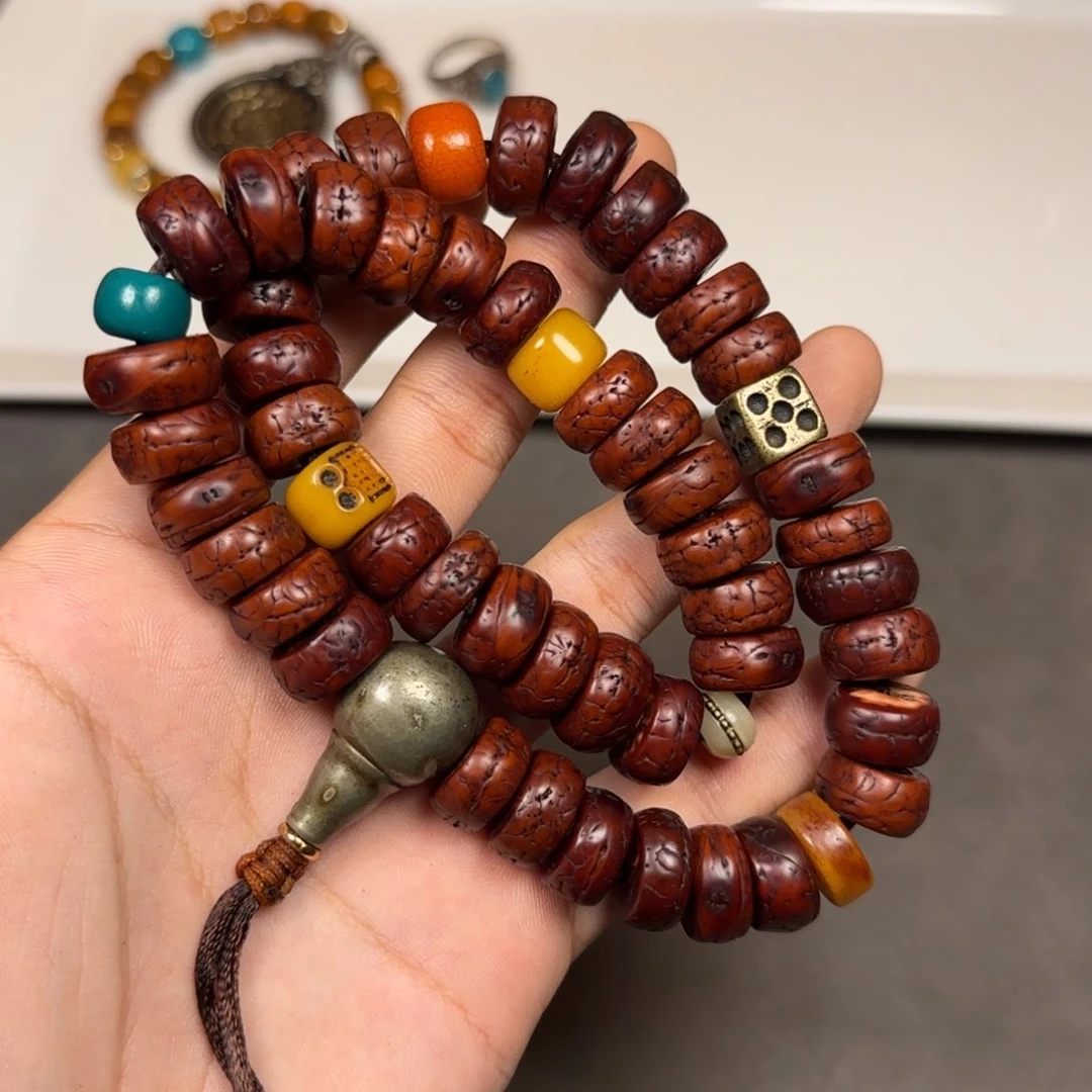 颈饰琉璃大**简琉璃颈饰