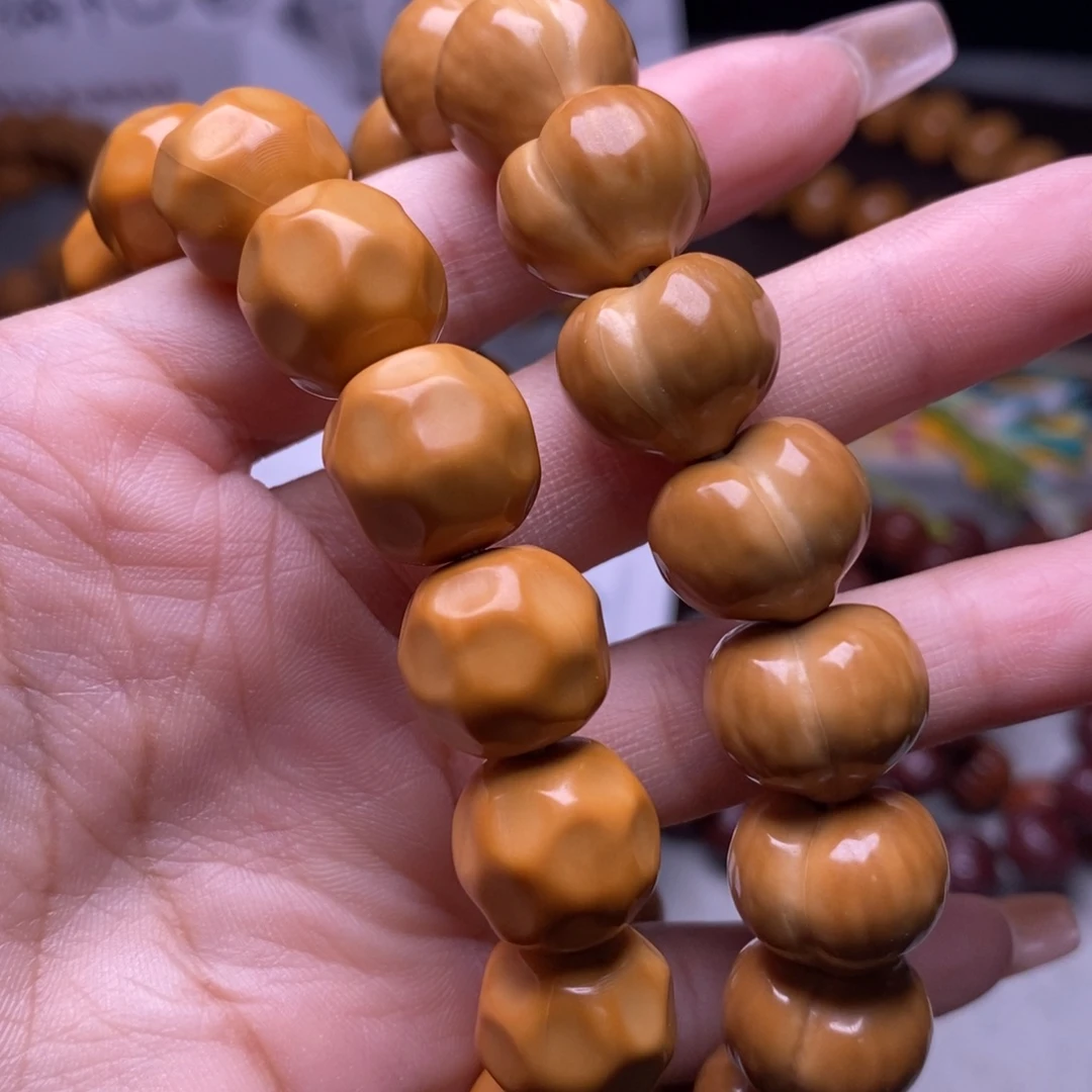 手串猴头核桃奶酪屁桃