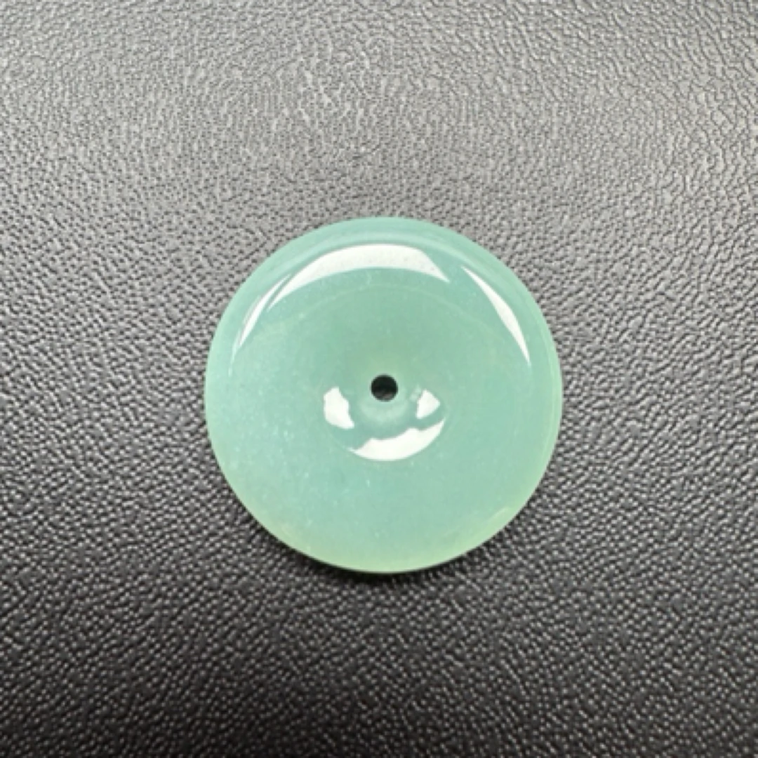 天然缅料翡翠A货湖水绿平安扣26 x4.6