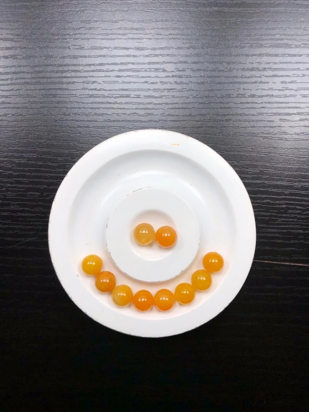 鸡油黄11➕翡翠散珠一颗/多样性发货