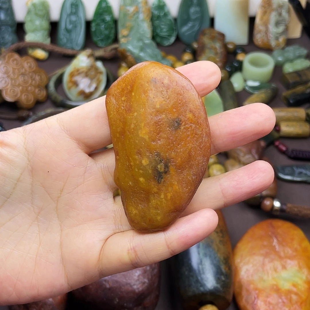 岫岩河磨玉（透闪石质玉）未镶嵌颈饰