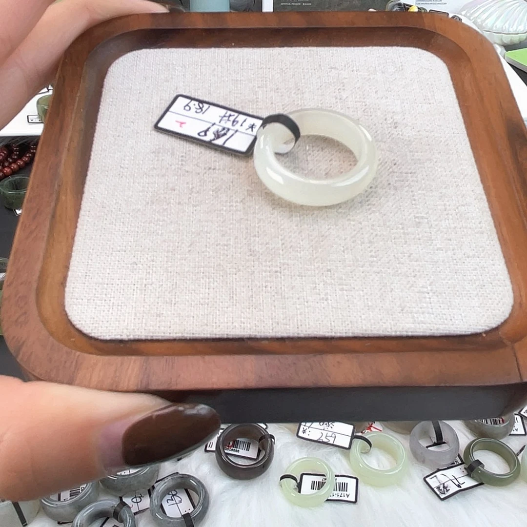 和田玉未镶嵌戒指U65透白泥鳅背18.9不退换