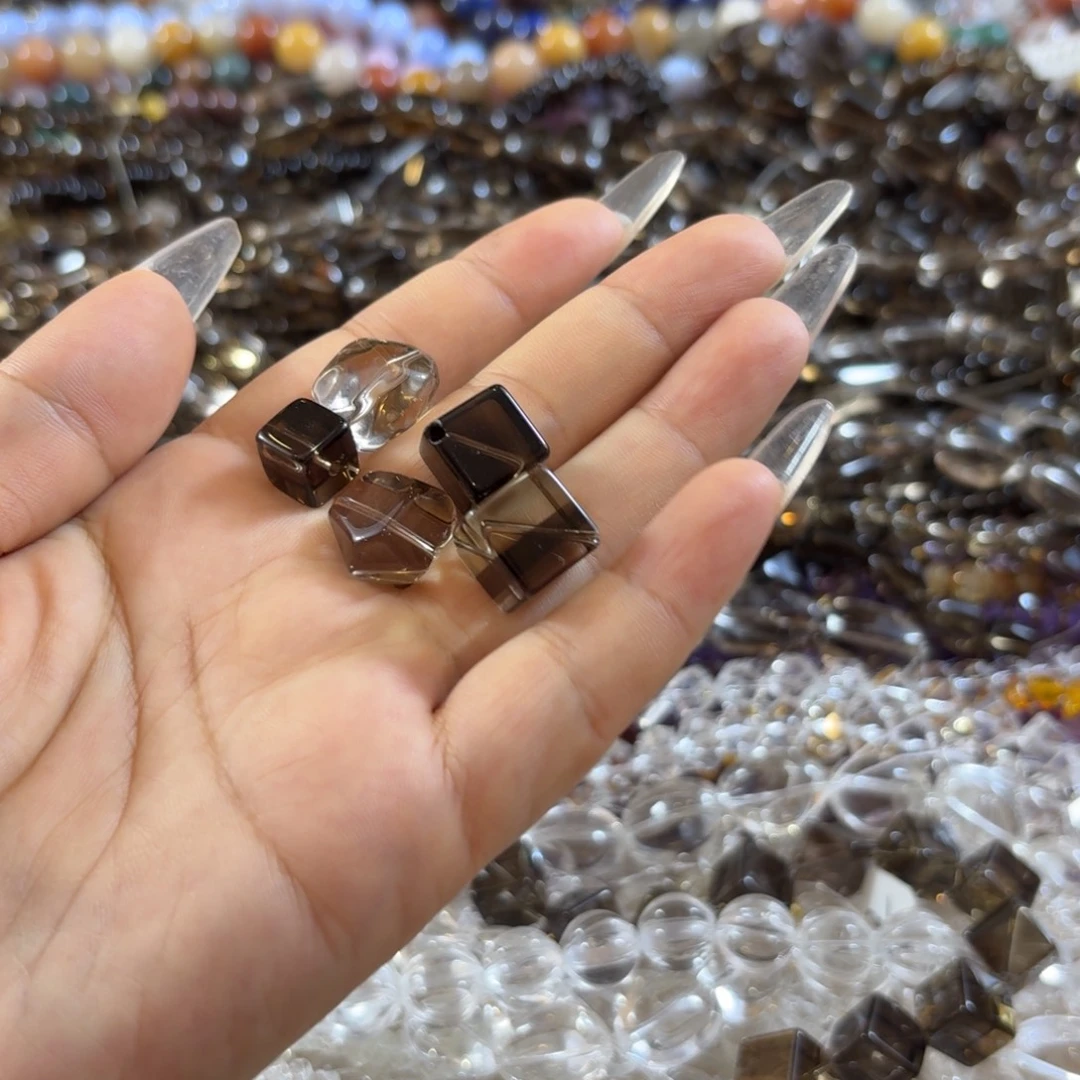 我***️水晶未镶嵌珠宝半成品