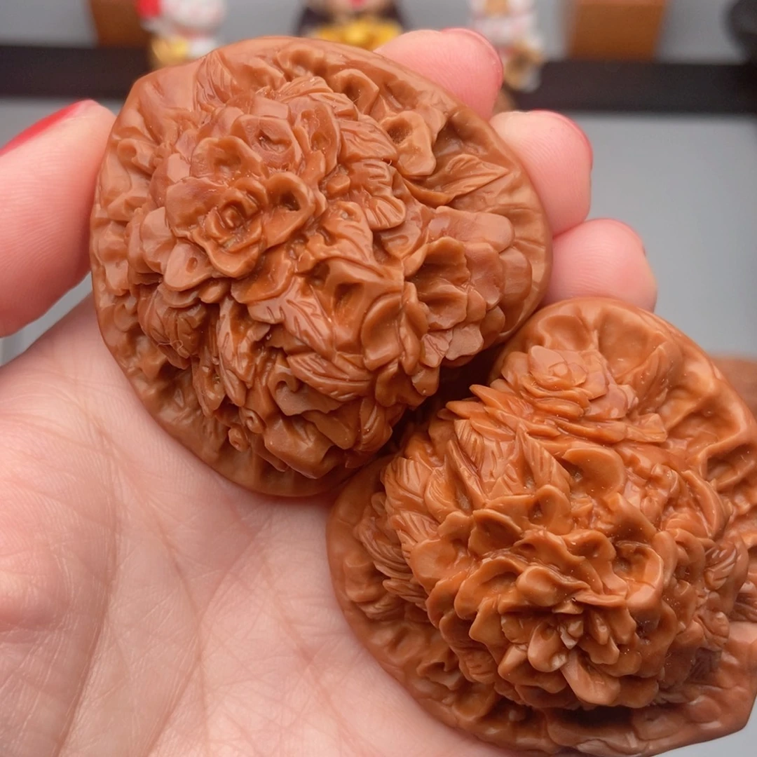 吊坠桃核核桃花开富贵