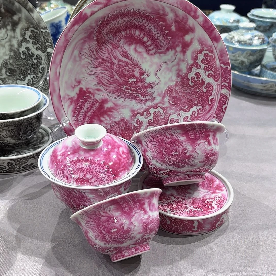 瓷片景德镇瓷器精品陈列