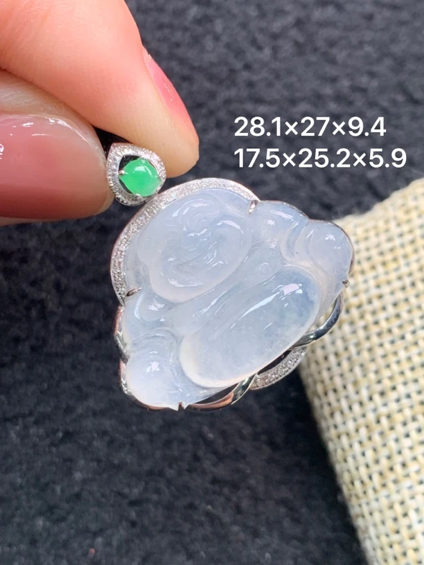 18K金镶嵌天然缅甸翡翠冰种佛公吊坠