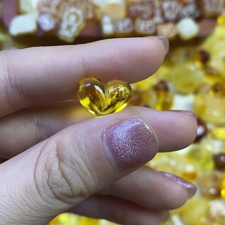 橄榄核吊坠小屁桃