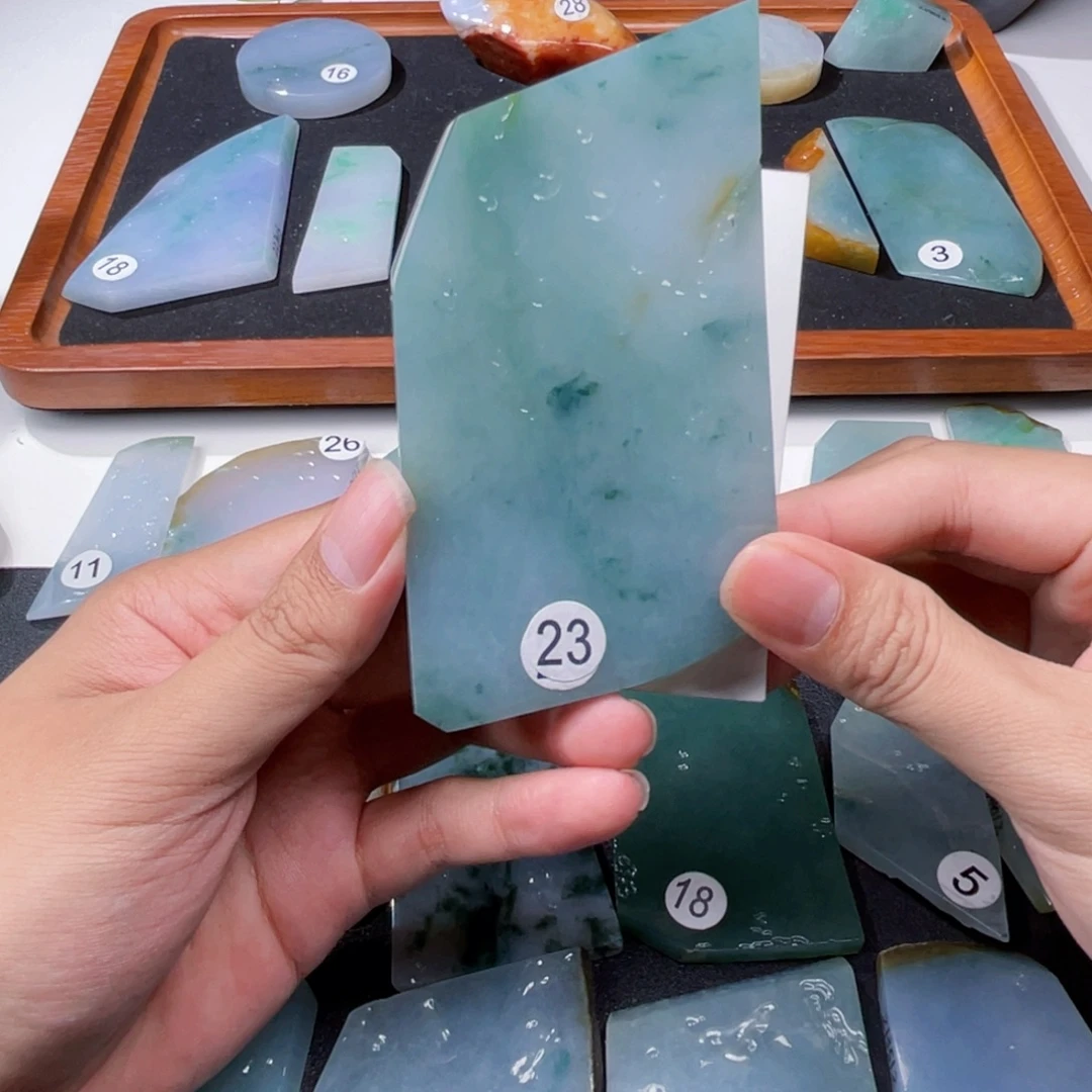 &***n定制翡翠未镶嵌牌子料