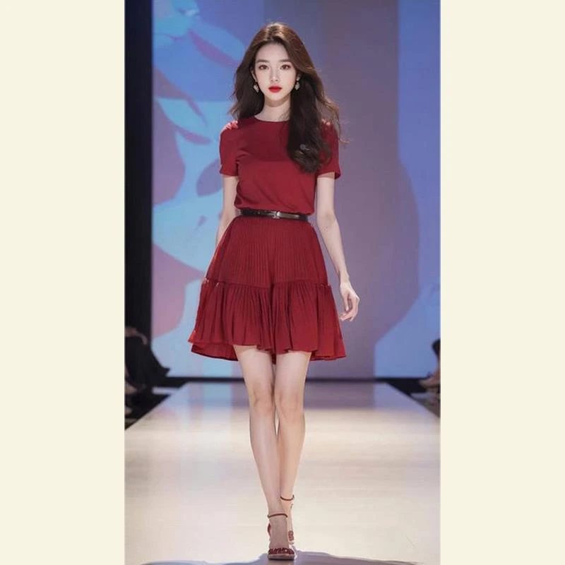 法式高端精致气质名媛女神范高级感洋气减龄甜美红色连衣裙女夏季