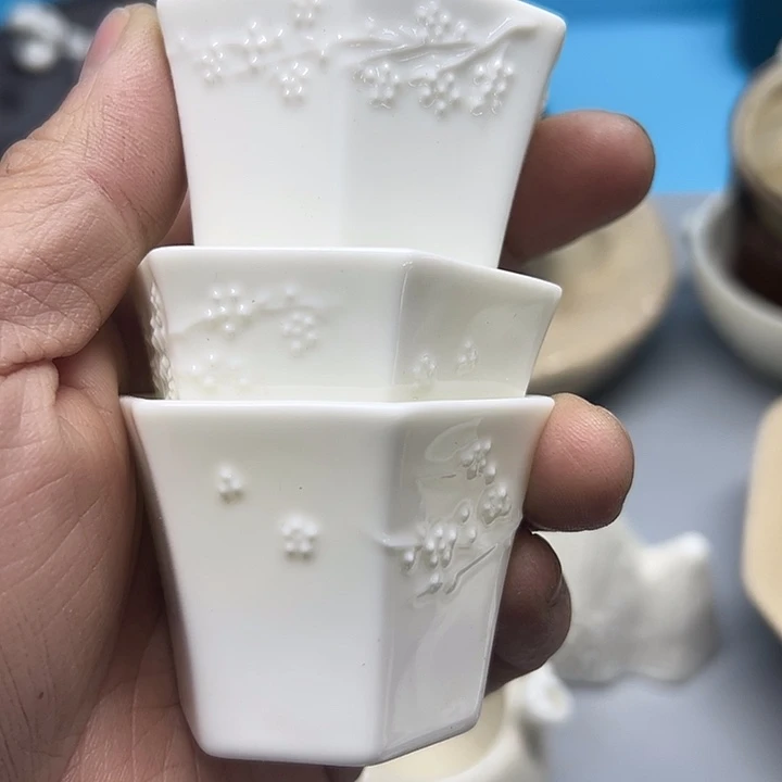 微瑕………………………………3只