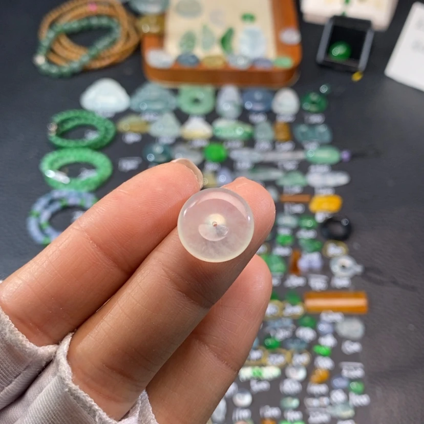 【闪购商品】翡翠挂件未镶嵌扣子