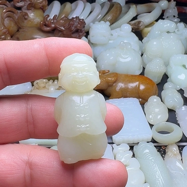 未镶嵌和田玉挂件