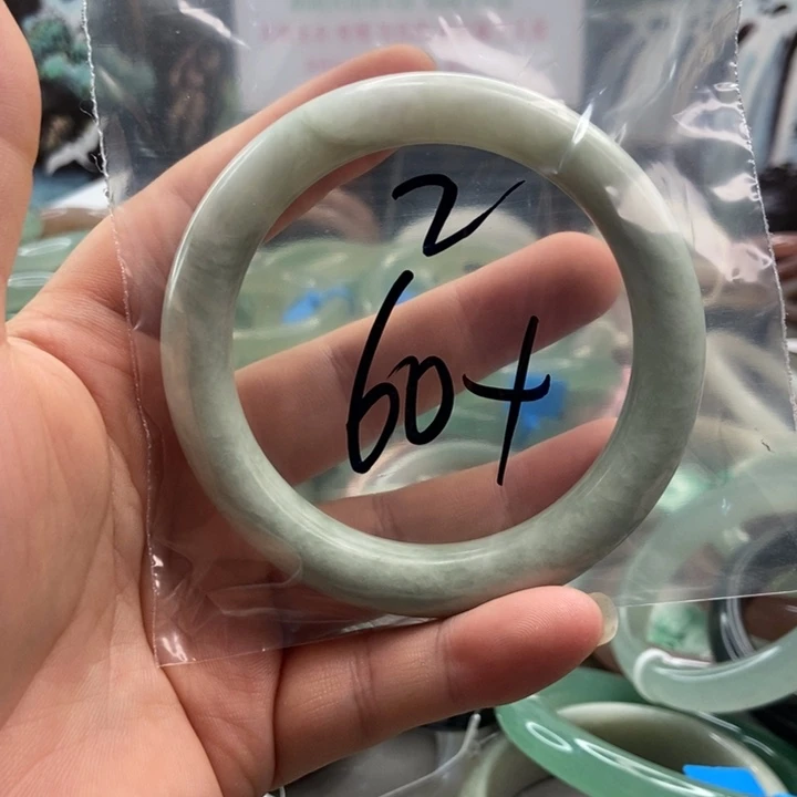 查罗石未镶嵌手镯