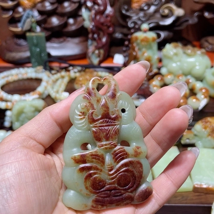 岫岩河磨玉（透闪石质玉）挂件未镶嵌阿*