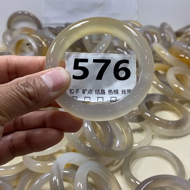 月***_玛瑙/玉髓未镶嵌手镯