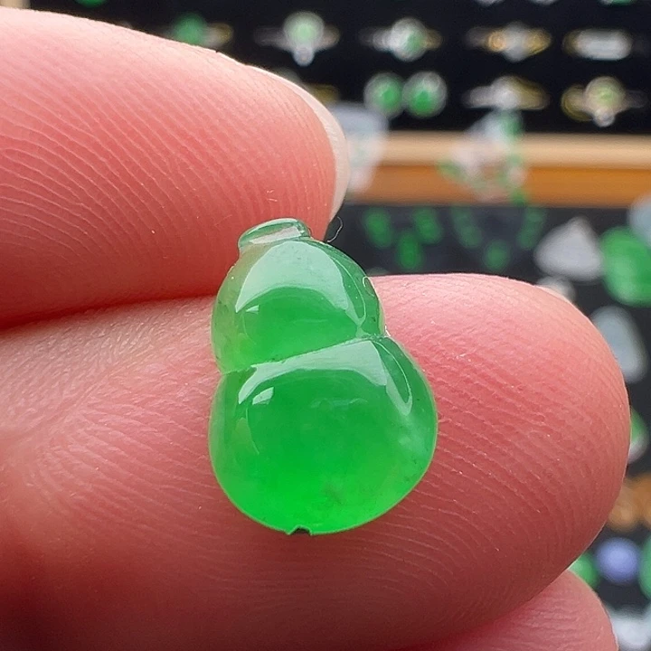 翡翠未镶嵌颈饰葫芦10.8