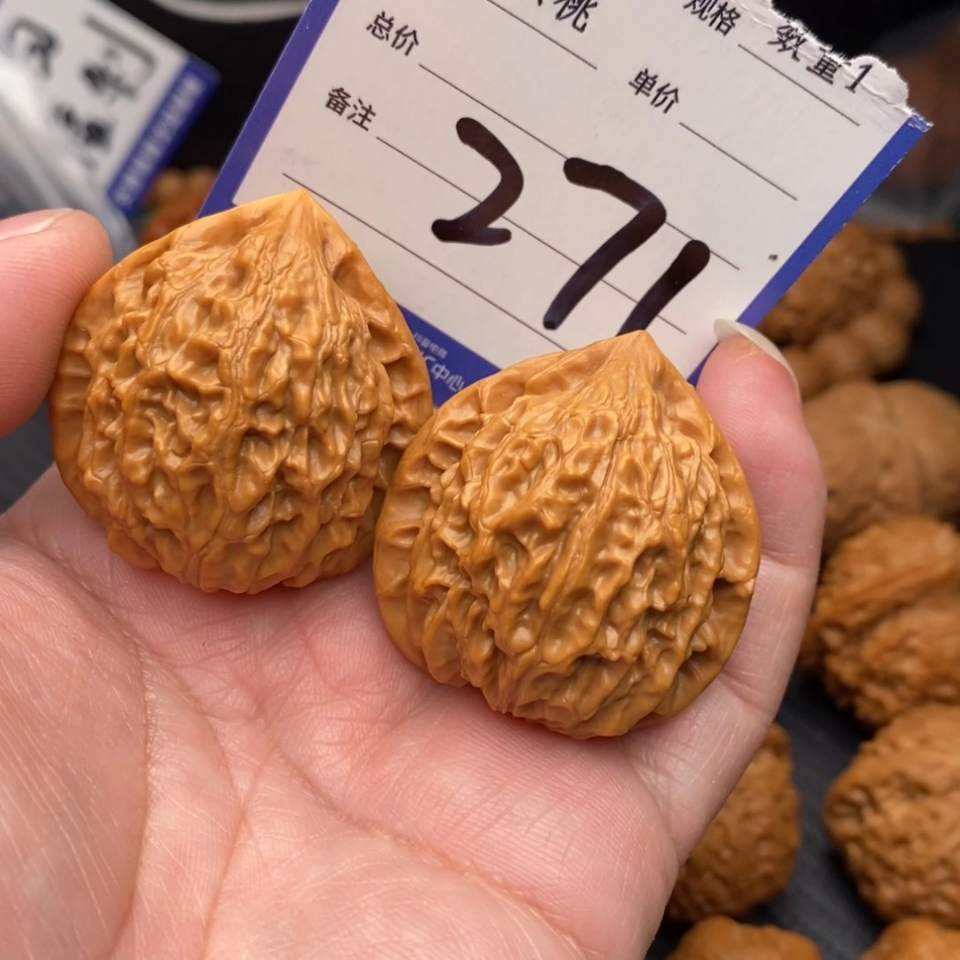 永***了文玩核桃吊坠金牛37左右