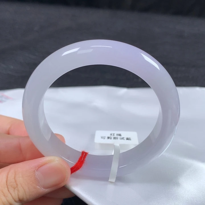 翡翠未镶嵌手镯