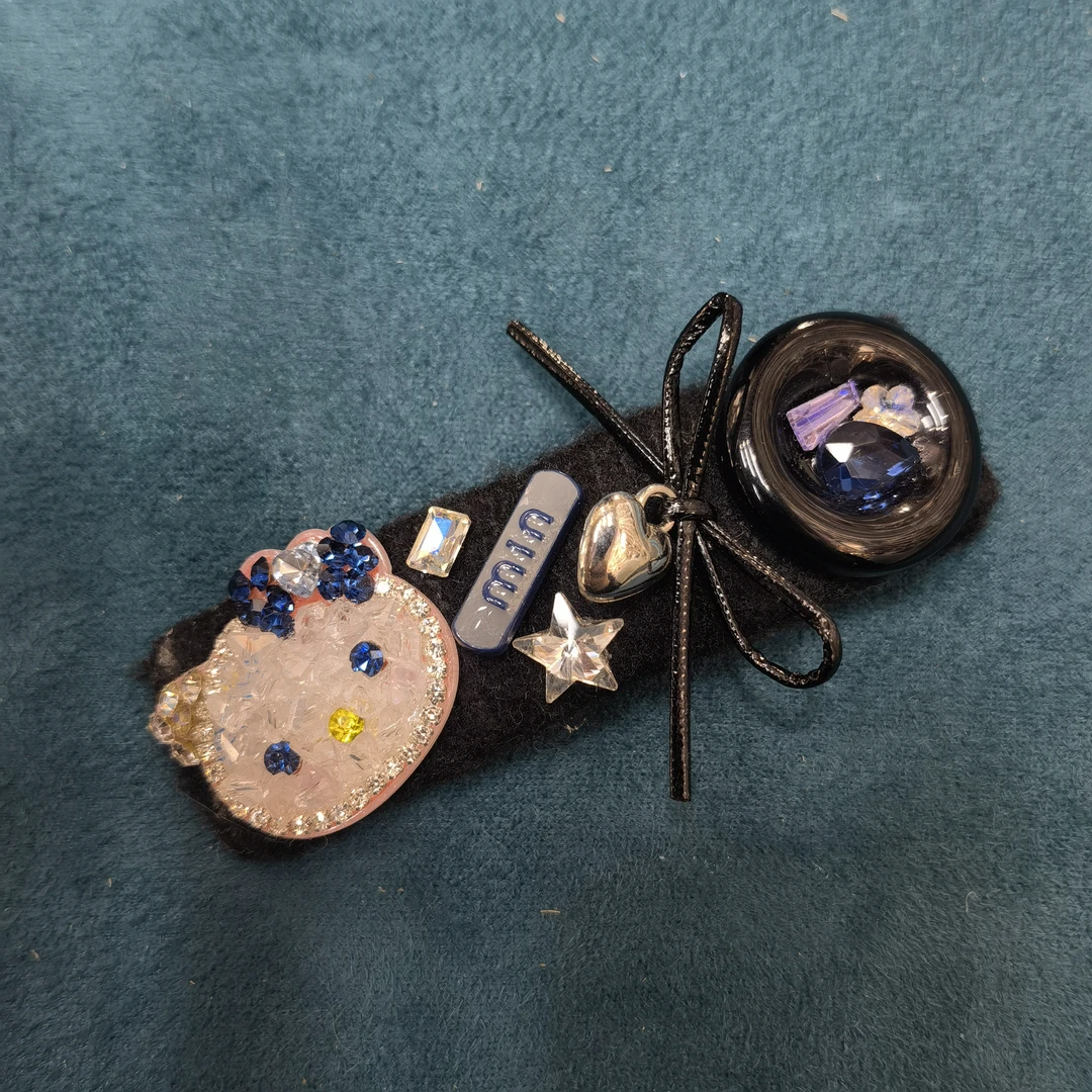 B865黑色纽扣蝴蝶结KT猫咪方型掰掰夹