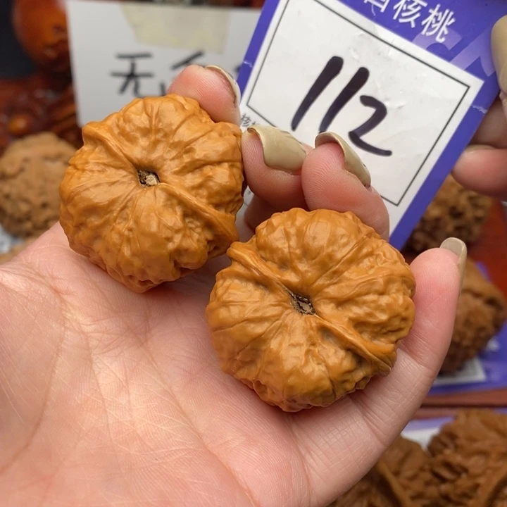 桃核把件35蛤蟆头112号牌