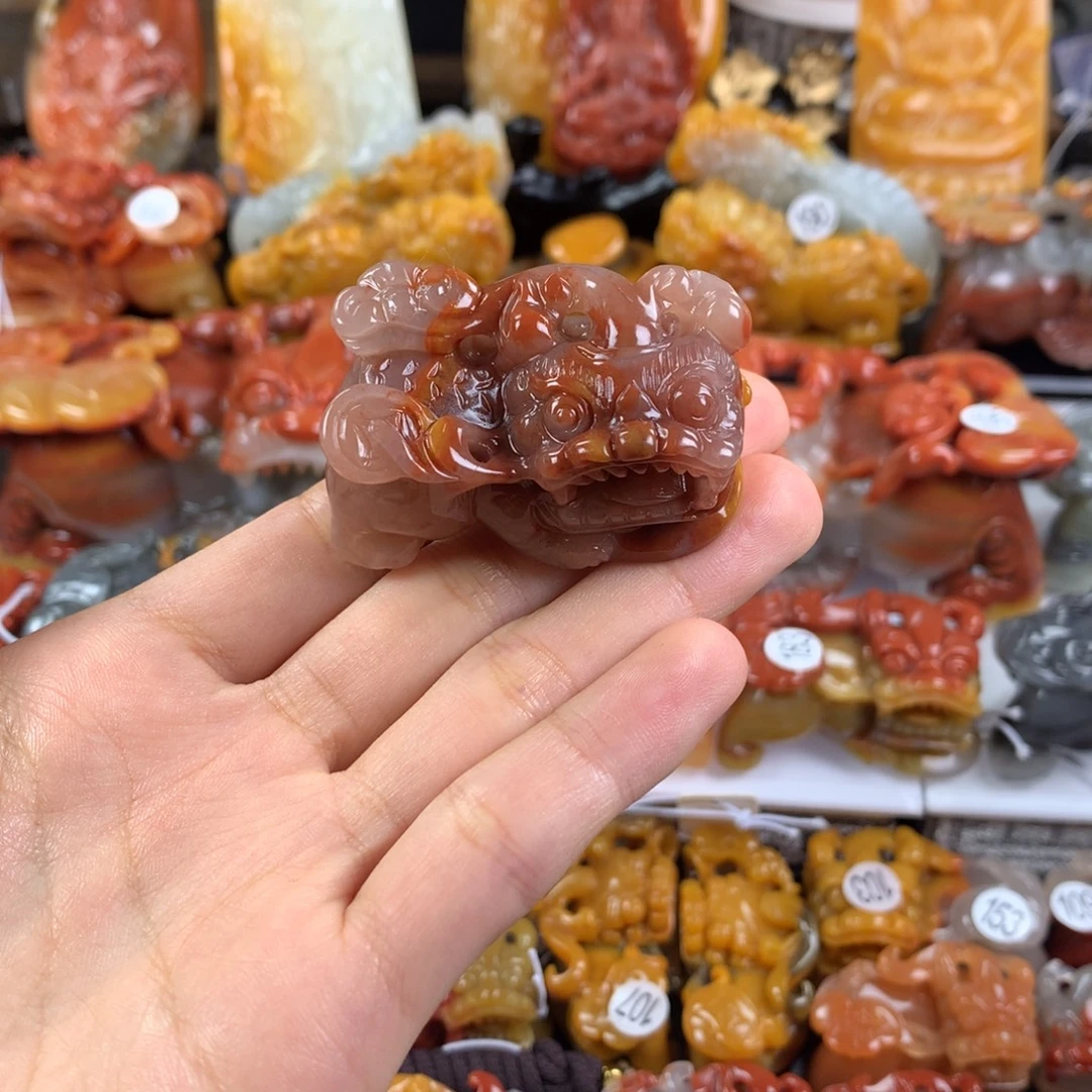 石英质玉（黄龙玉）未镶嵌挂件