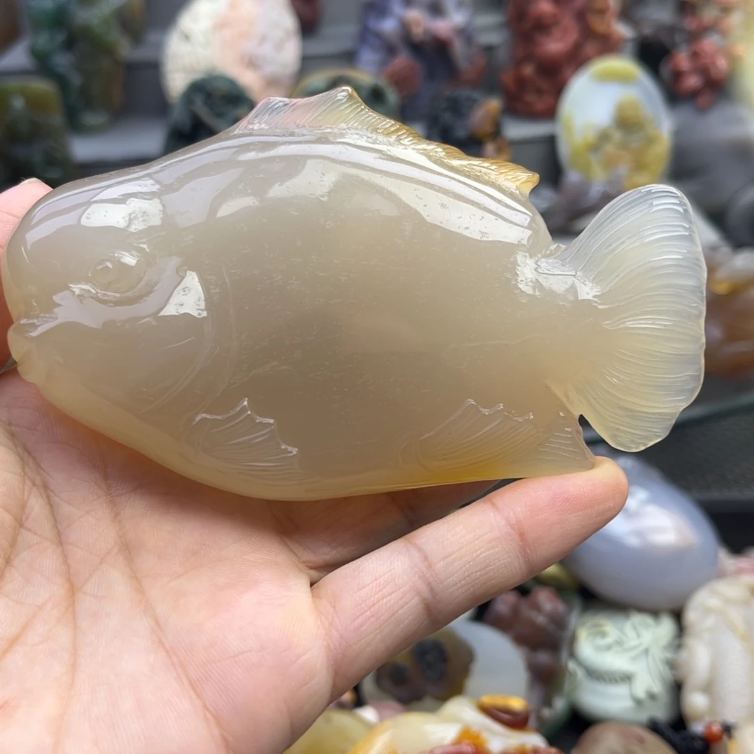 玛瑙/玉髓手摆件未镶嵌