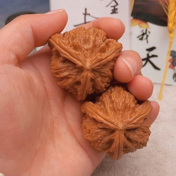 吊坠文玩核桃C****K三棱