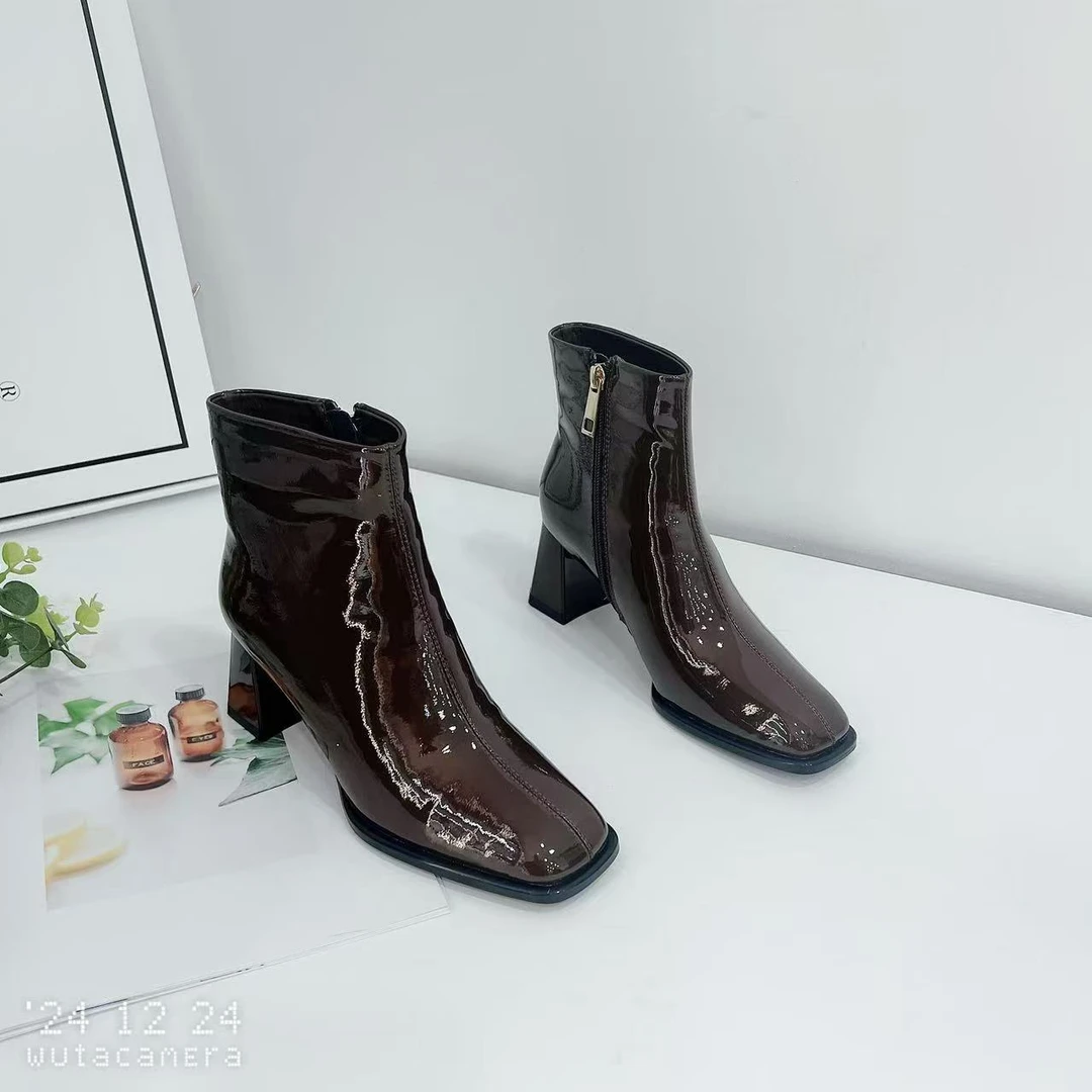 563605冬季新款粗跟短靴女