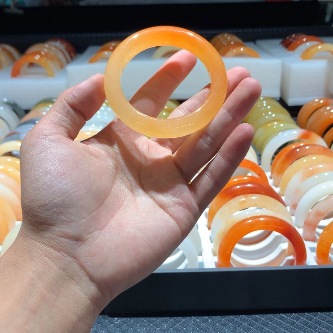 未镶嵌手镯石英质玉❤️*