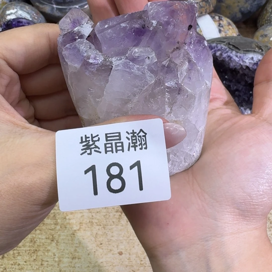 未镶嵌水晶大型摆件（非配饰）