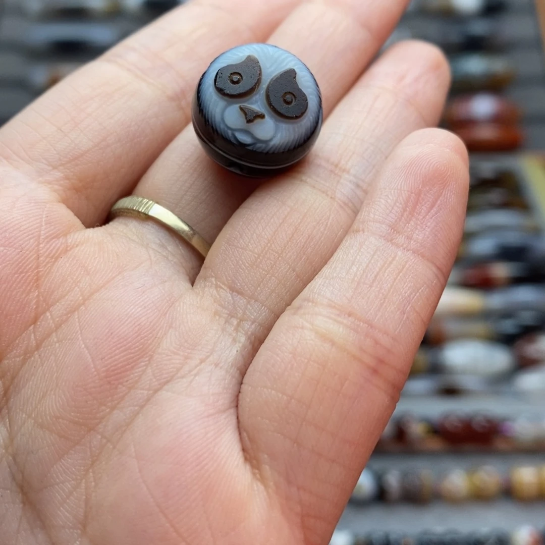 玛瑙/玉髓颈饰未镶嵌雲*巅