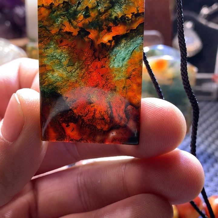 兰***鲨玛瑙/玉髓未镶嵌颈饰