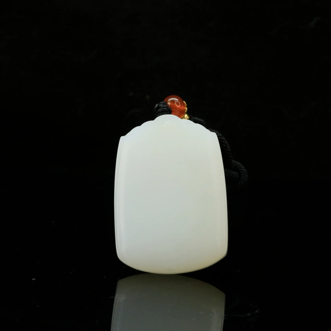 40和田玉羊脂白吊坠/000299保利厦门拍卖
