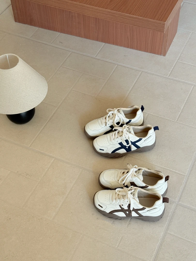 2025秋季新款轻便运动德训鞋平底百搭休闲学生单鞋