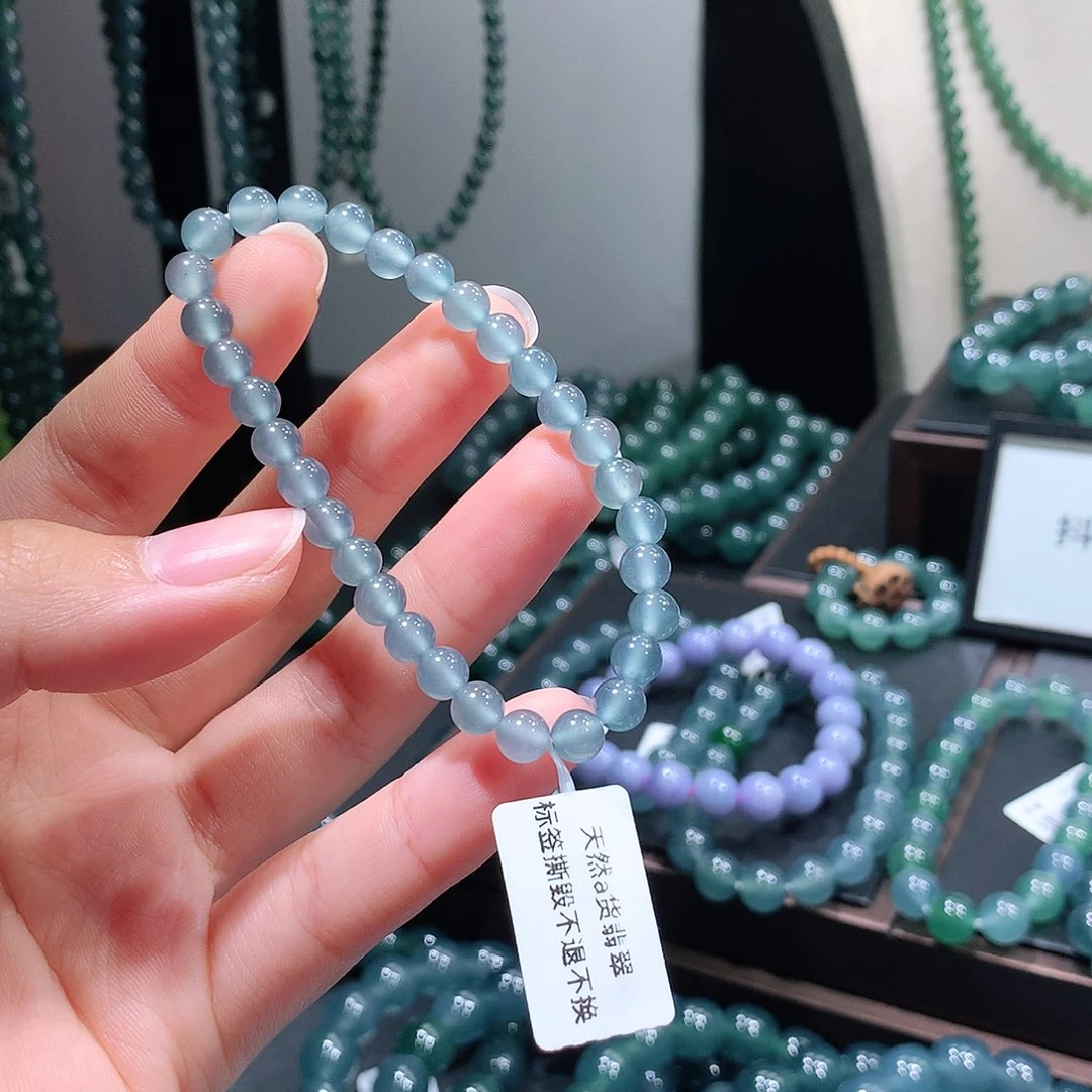 未镶嵌手链翡翠u****3